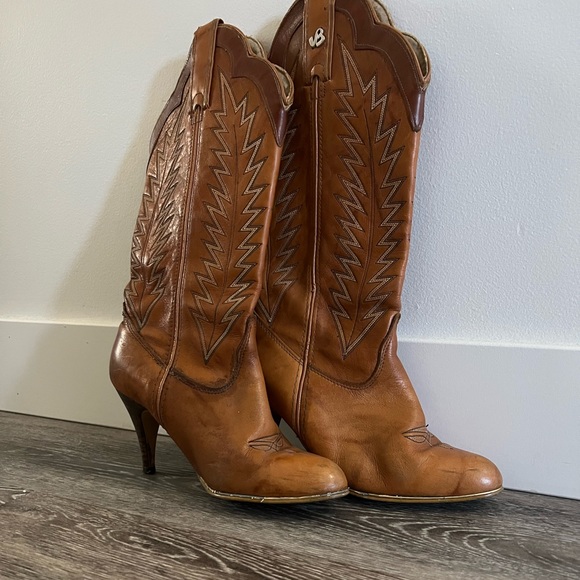 Ladies 6 5.5 Cowboy boots - Picture 4 of 5